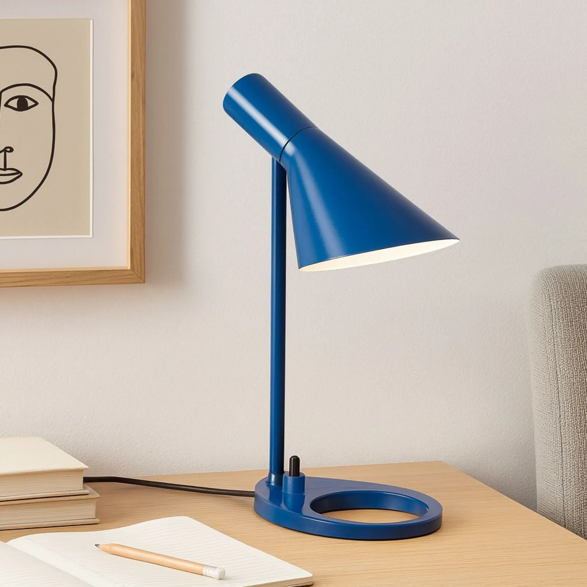 Lampara de mesa de diseño "Marlene"