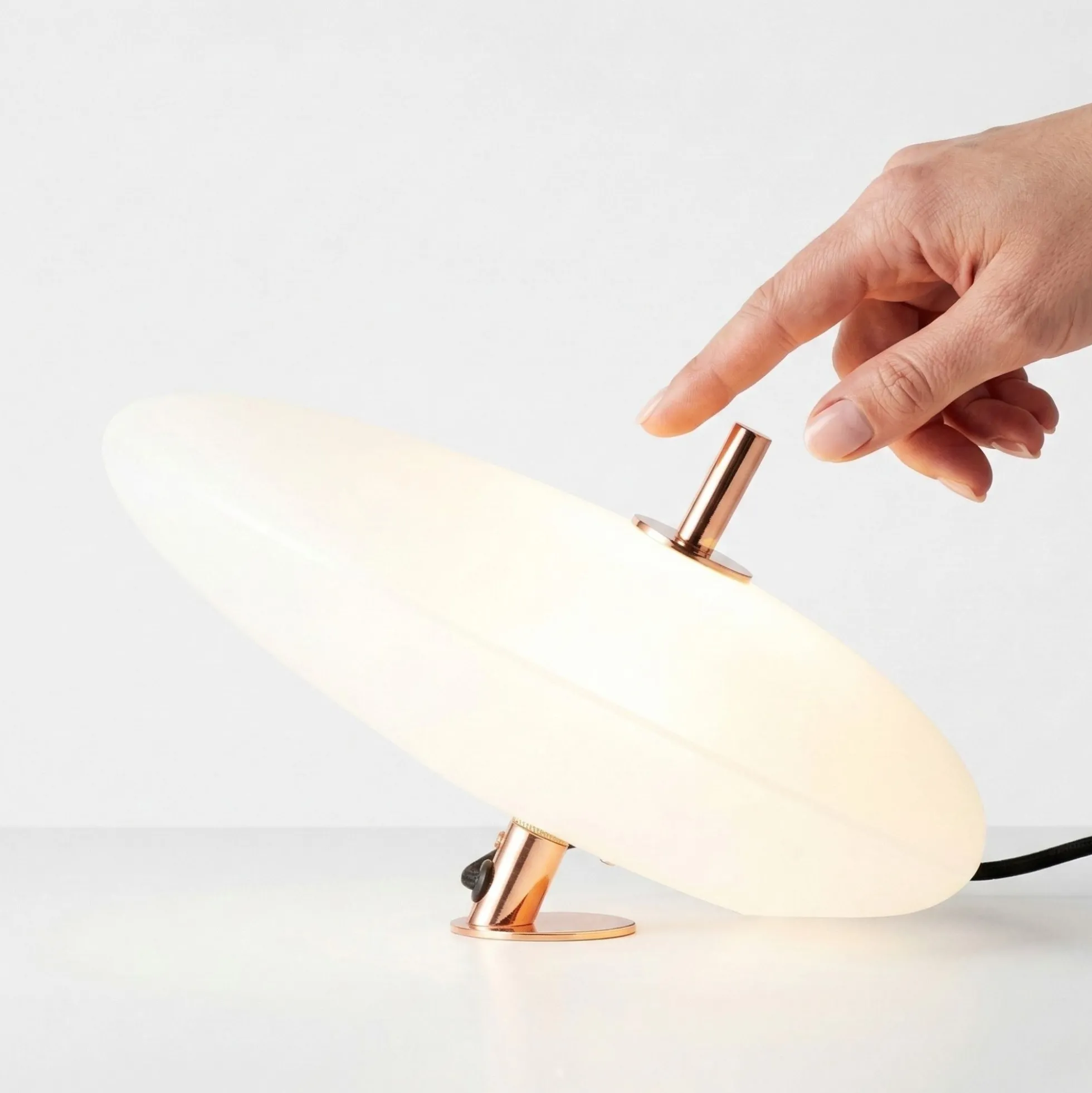 Lampara de mesa de policarbonato "PEBBLES" - Táctil - 6W