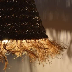 Lámpara colgante de fibras naturales