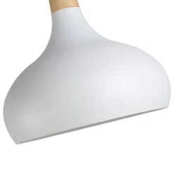 Lámpara colgante de metal y madera