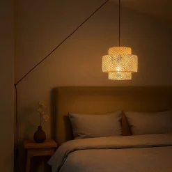 Lámpara colgante de mimbre 