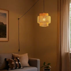 Lámpara colgante de mimbre 