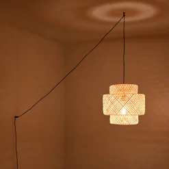 Lámpara colgante de mimbre 