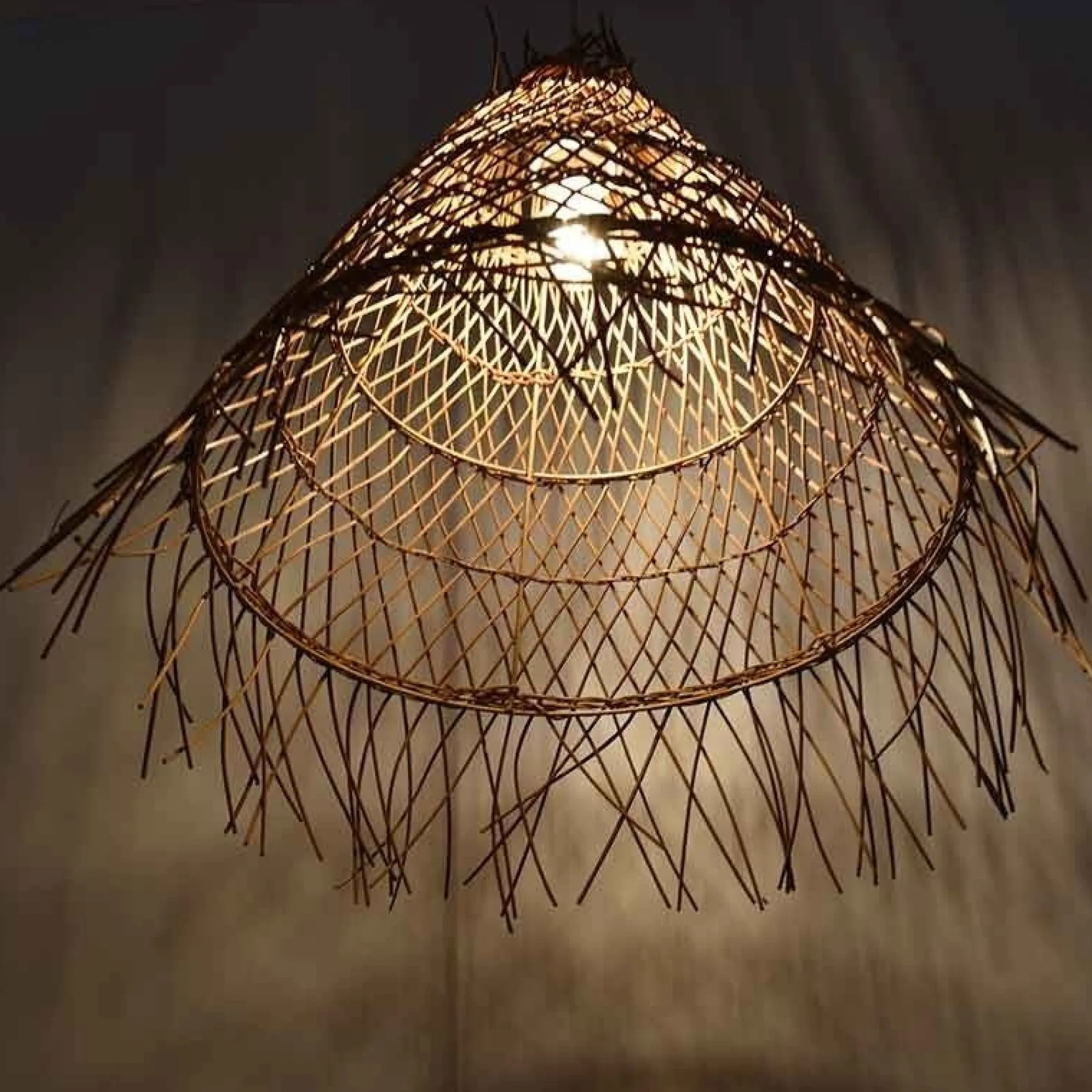 Lámpara colgante de mimbre "Willow" con interruptor y enchufe
