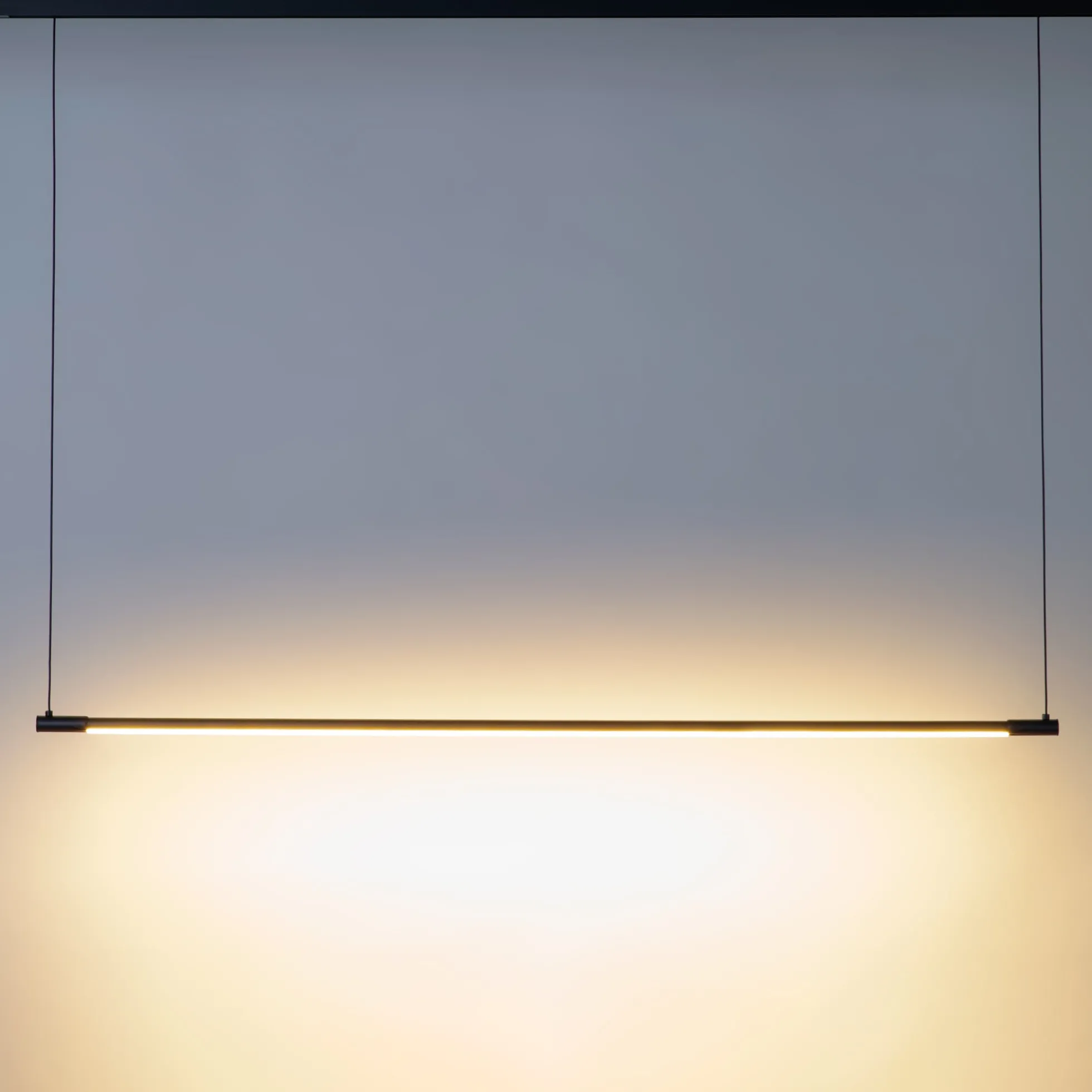 Lámpara colgante LED horizontal para carril magnético - 48V - 21W - 2800K - 120cm