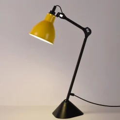 Lámpara de mesa articulada