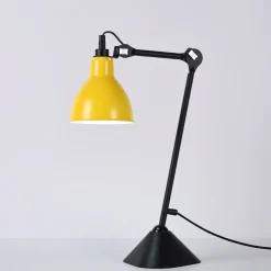 Lámpara de mesa articulada