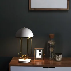 Lámpara de mesa de diseño 