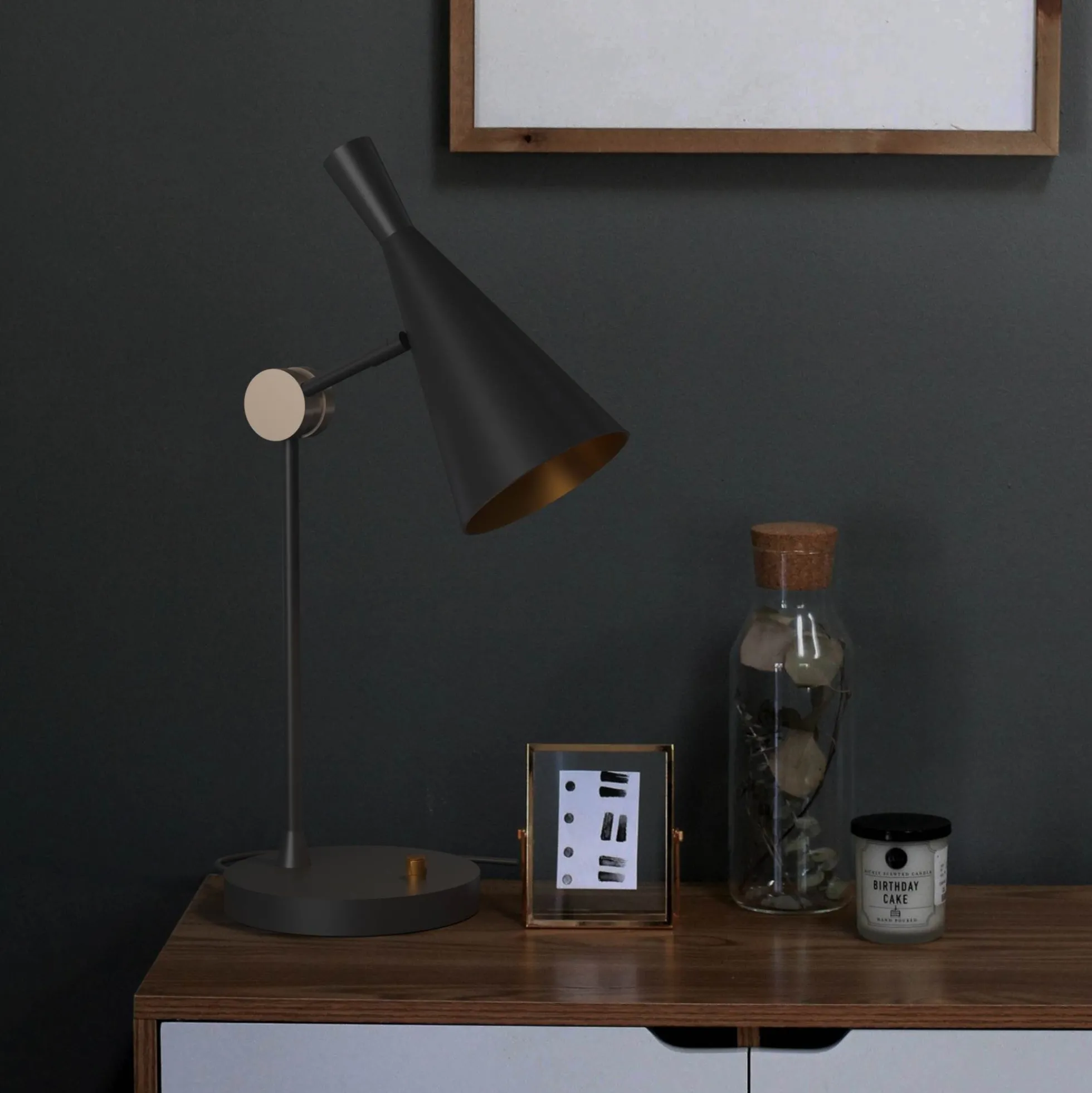 Lámpara de mesa de diseño "Nordi"