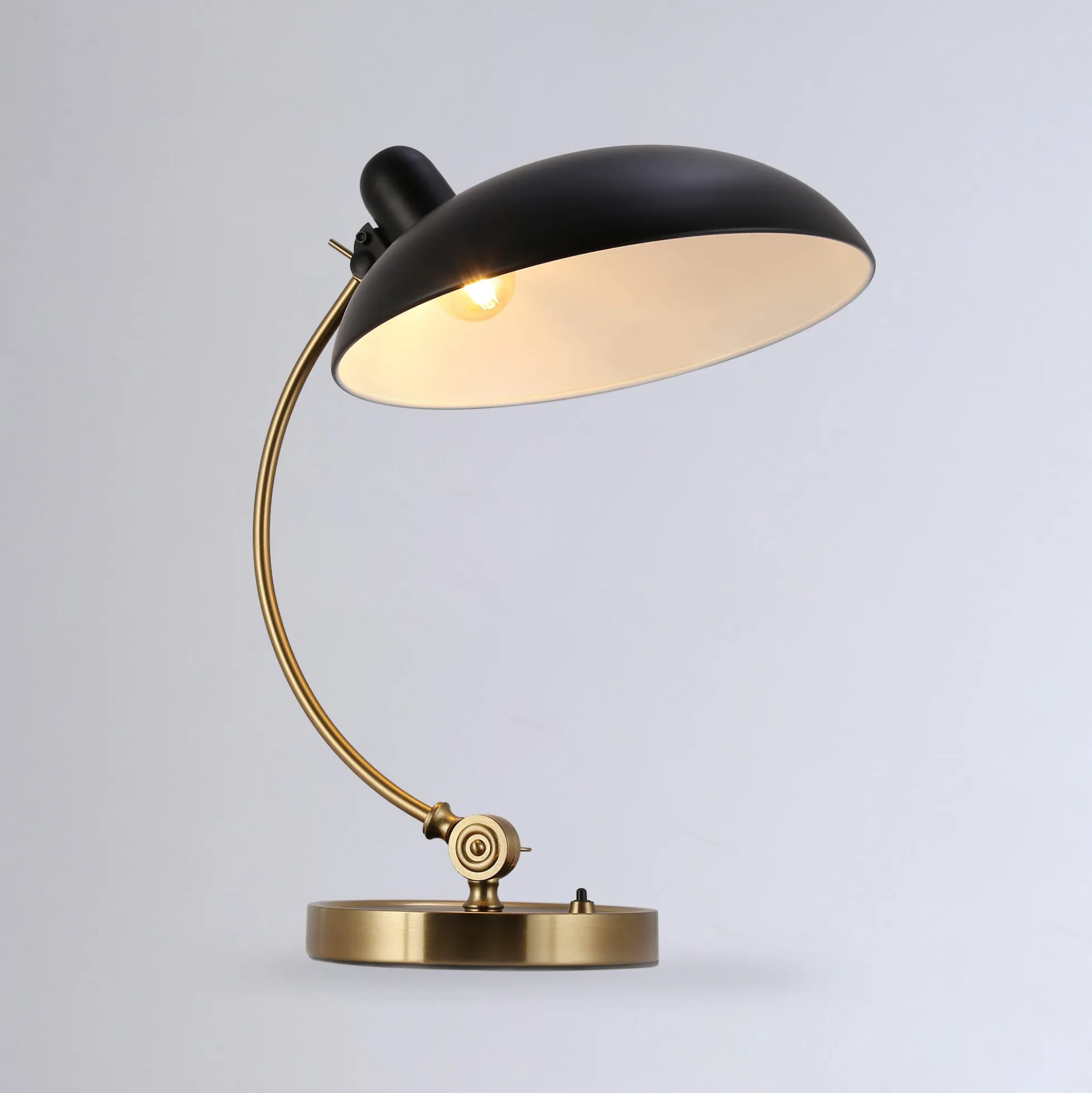 Lámpara de mesa de diseño "Ulia"