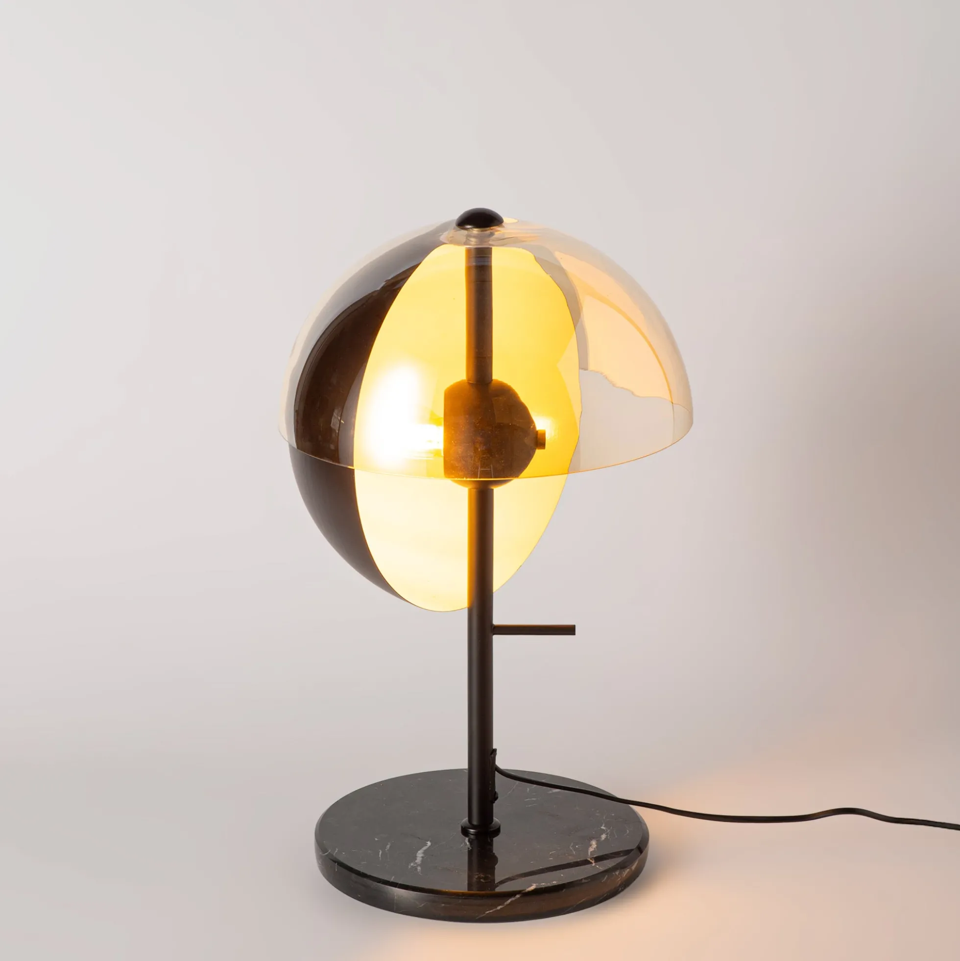 Lámpara de mesa de diseño "UMBRA" - E27