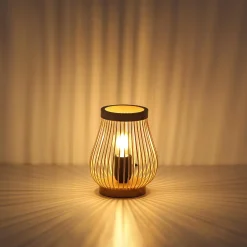 Lámpara de mesa de madera