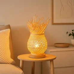 Lámpara de mesa de mimbre