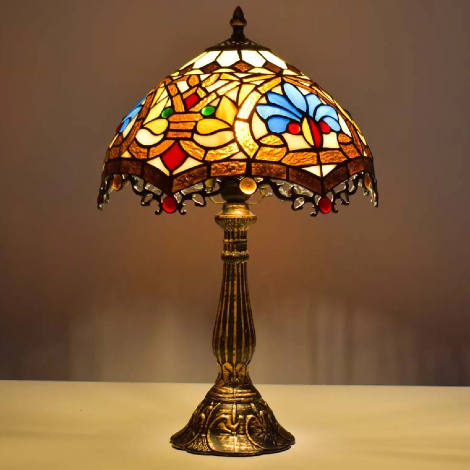 Lámpara de mesa inspiración "Tiffany" con mosaico floral en cristal
