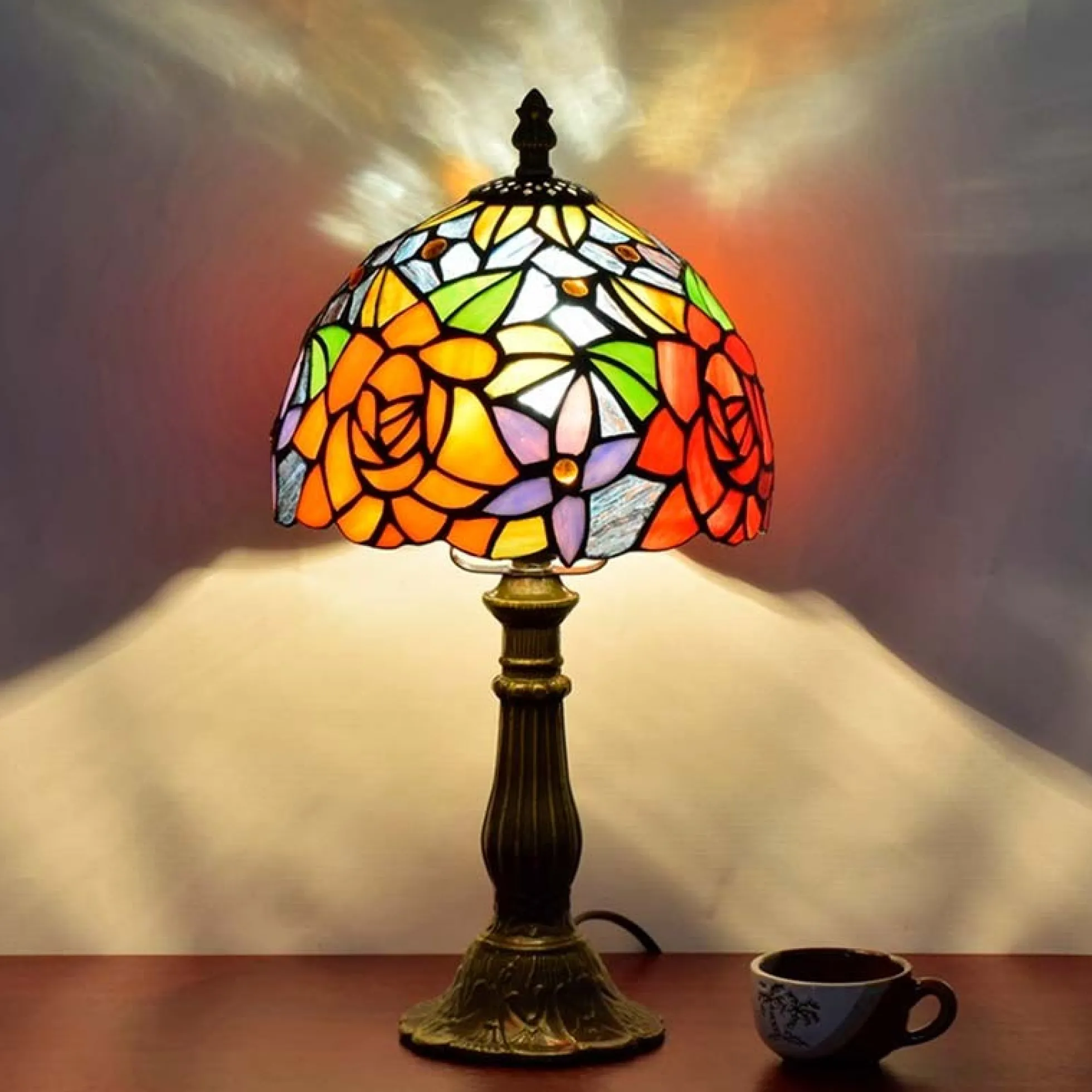 Lámpara de mesa inspiración "Tiffany" con mosaico de cristal