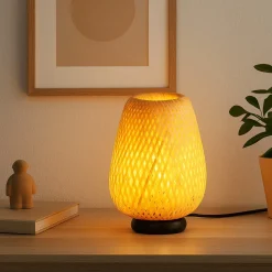 Lámpara de mesa mimbre