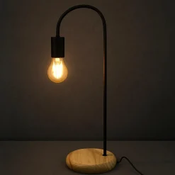 Lámpara de mesa nórdica