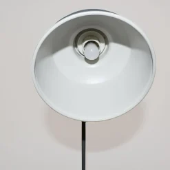 Lámpara de mesa nórdica