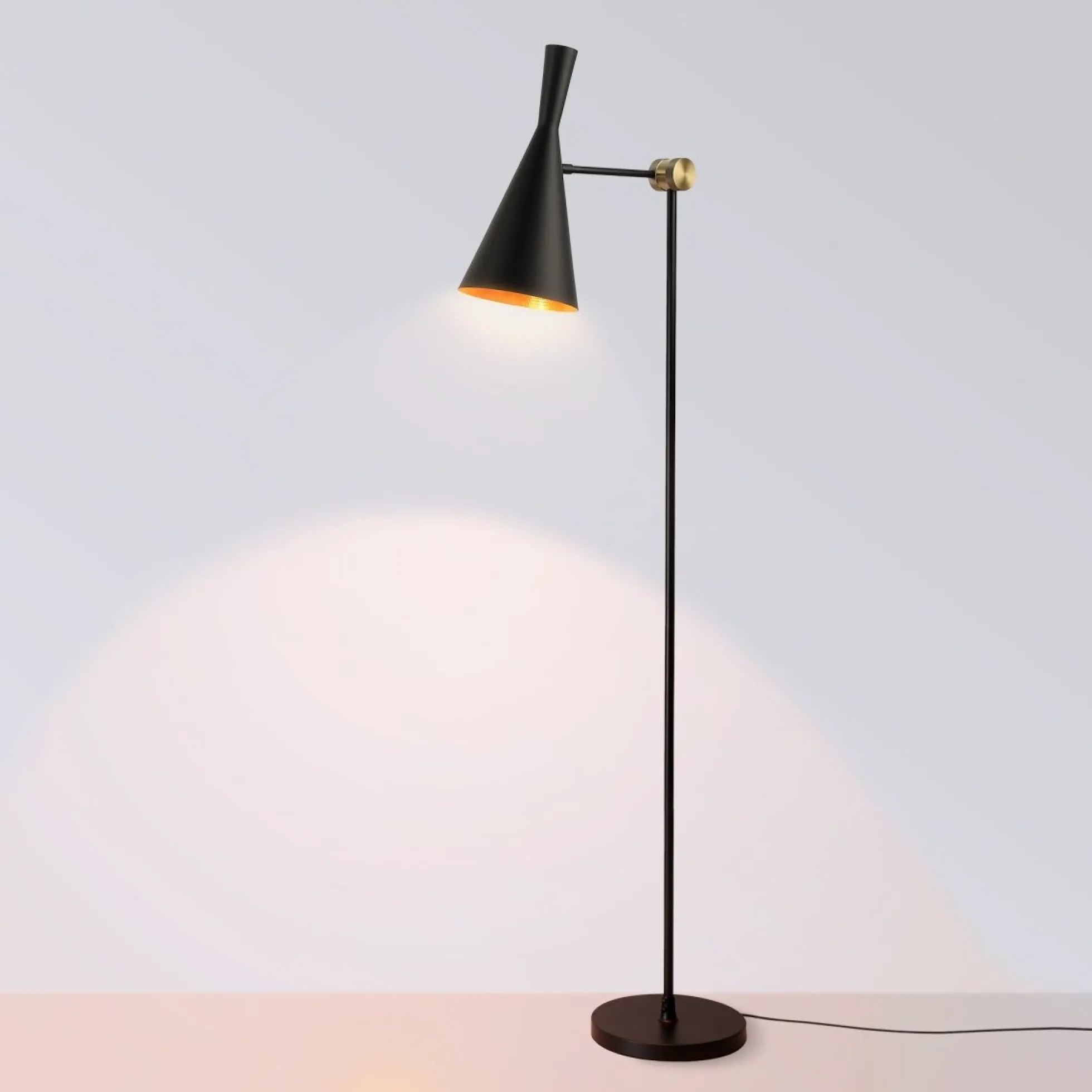 Lámpara de pie de diseño "Olivia" Negro