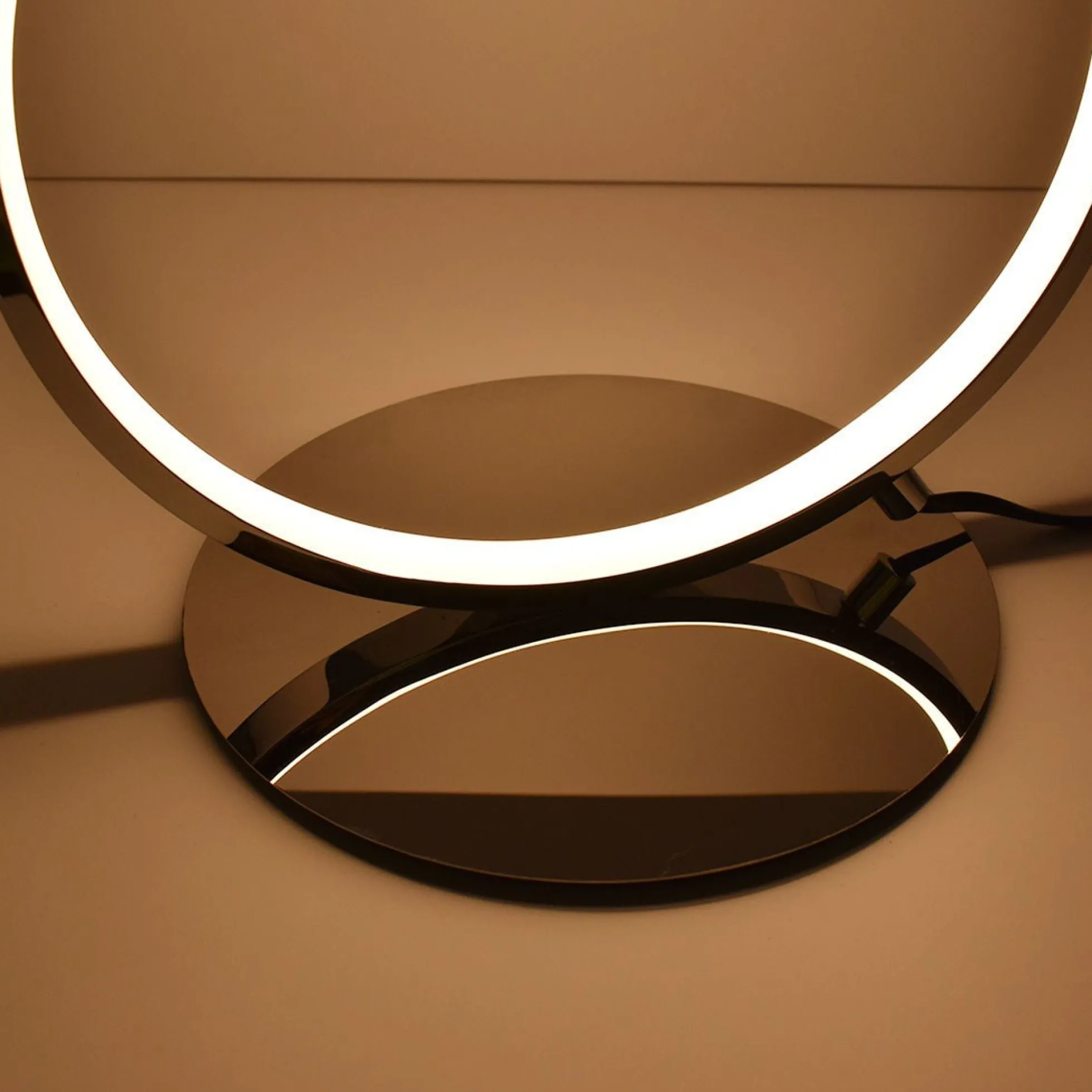 Lámpara de pie LED de aluminio "NATALIE" - 30W - Luz cálida