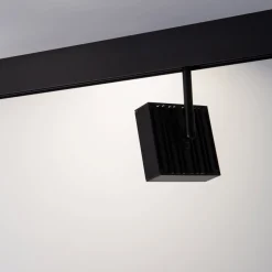 Luminaria cuadrada LED para carril magnético 48V - 9W - CRI90 - Chip OSRAM