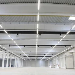 Luminaria estanca tubular para uso industrial - 120cm - 30W - IP65 - IK10