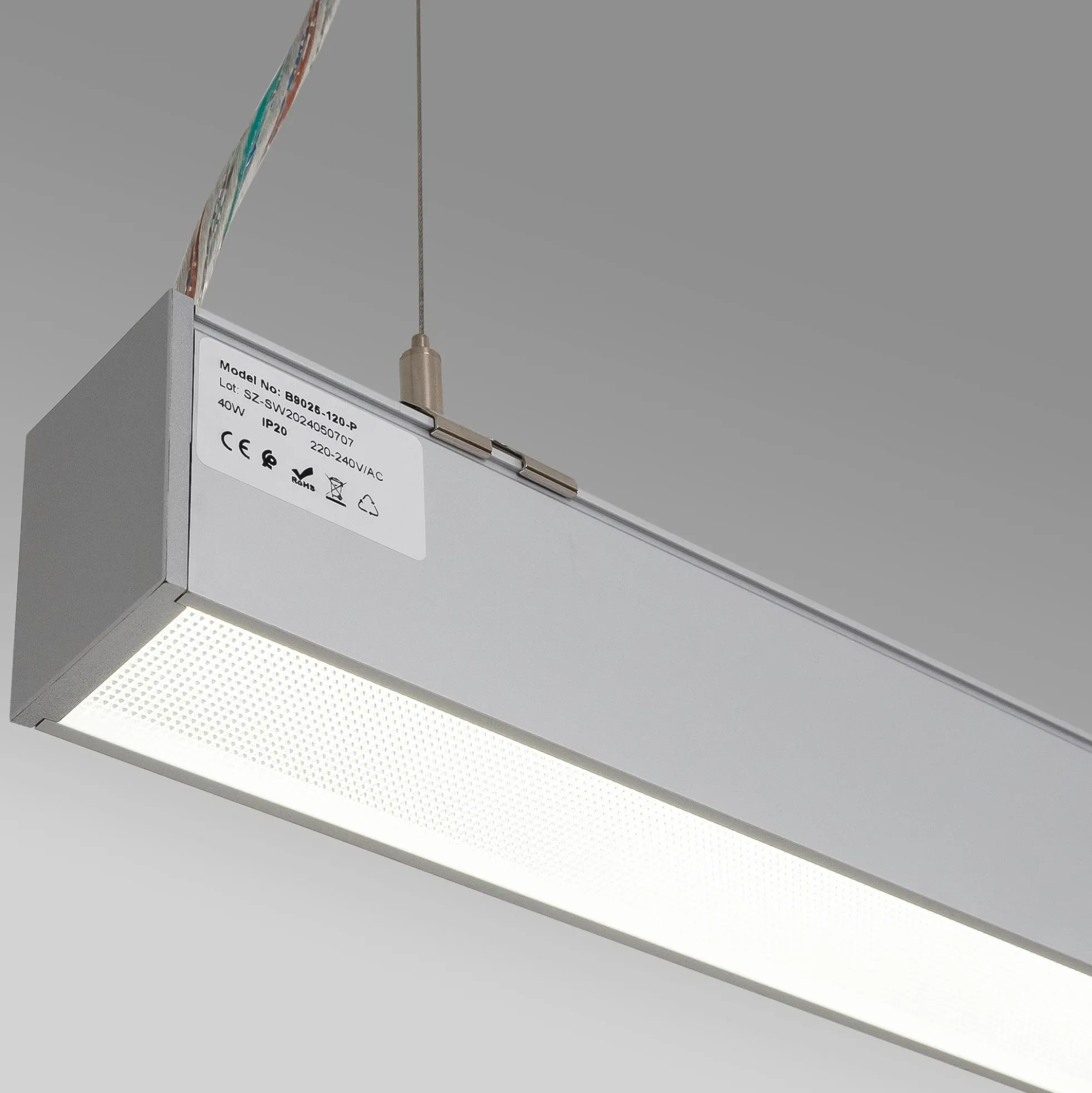 Luminaria lineal LED CCT - 40W - Suspensión / superficie - Potencia ajustable - 120cm