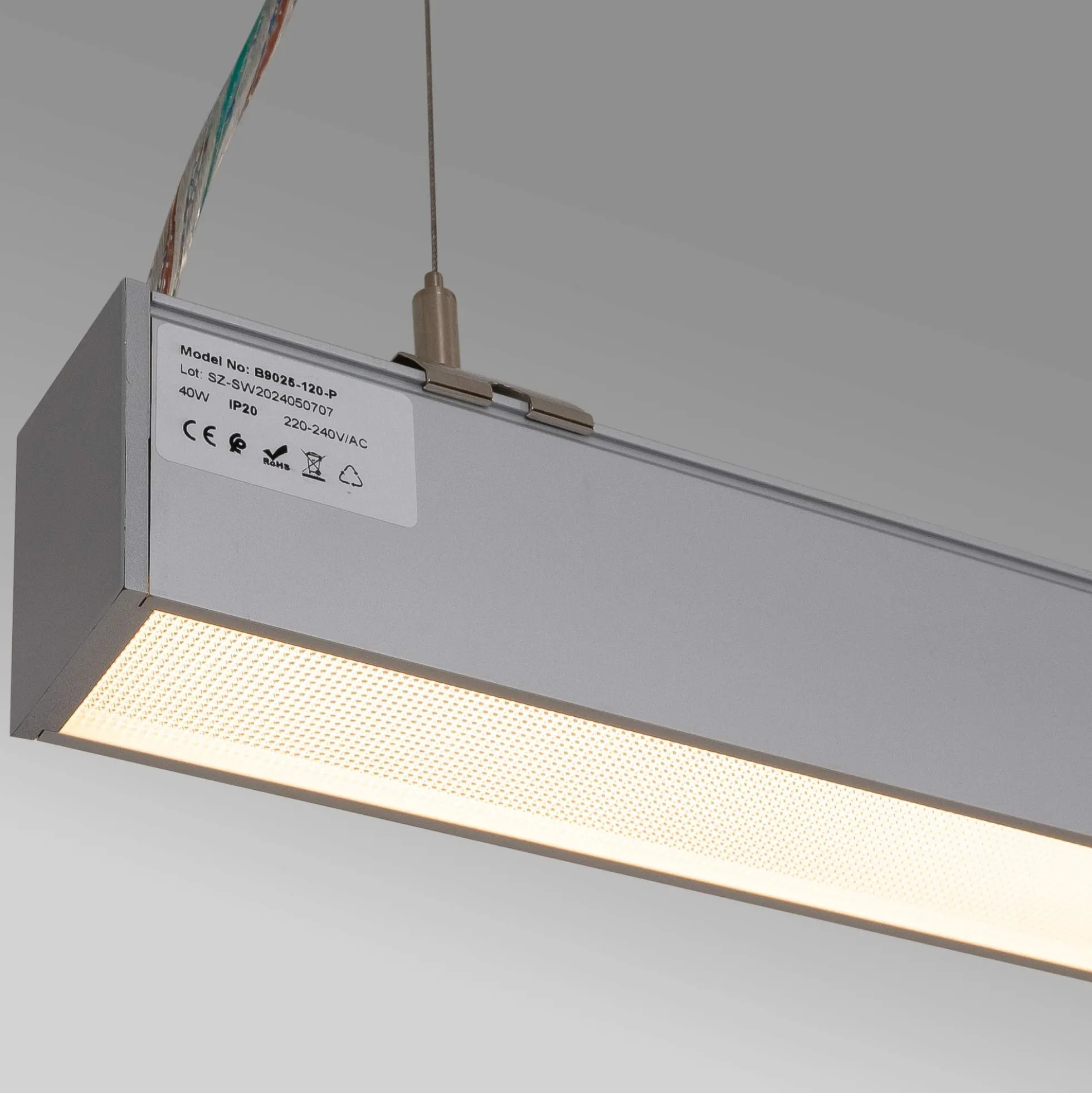 Luminaria lineal LED CCT - 40W - Suspensión / superficie - Potencia ajustable - 120cm