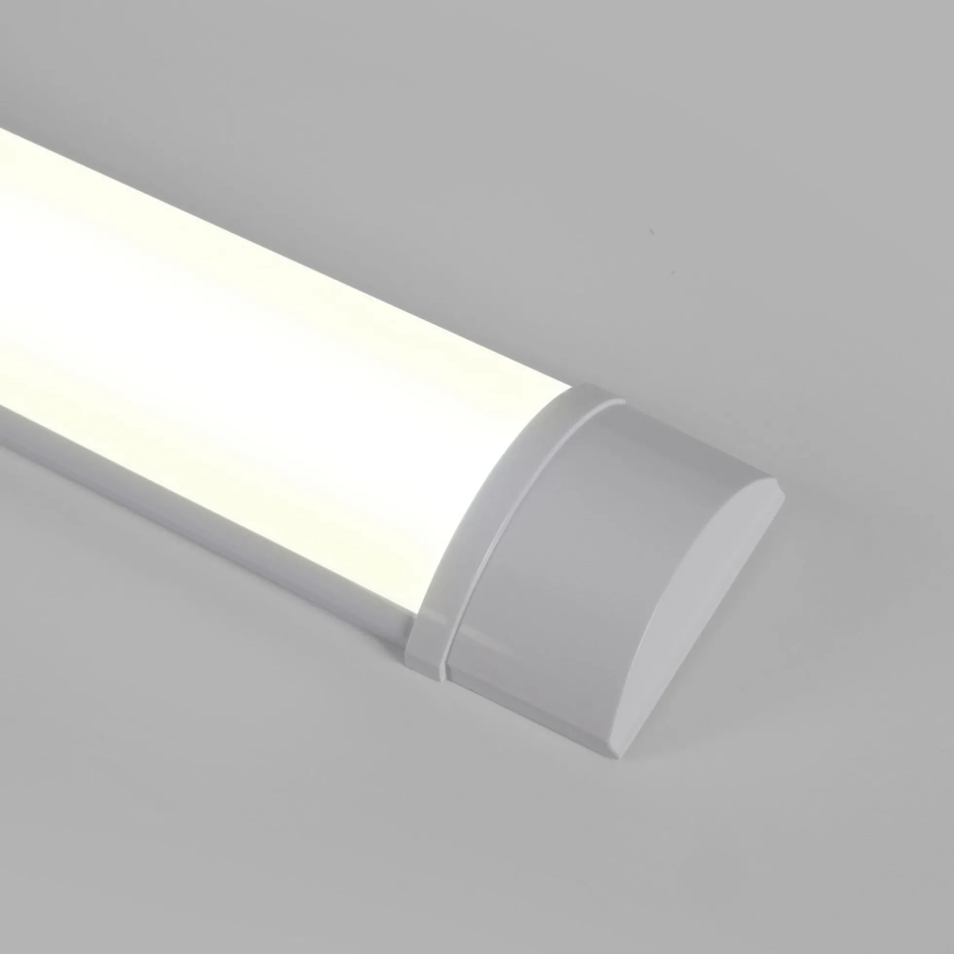 Luminaria lineal LED de alta potencia - 36W - 120cm - IP20