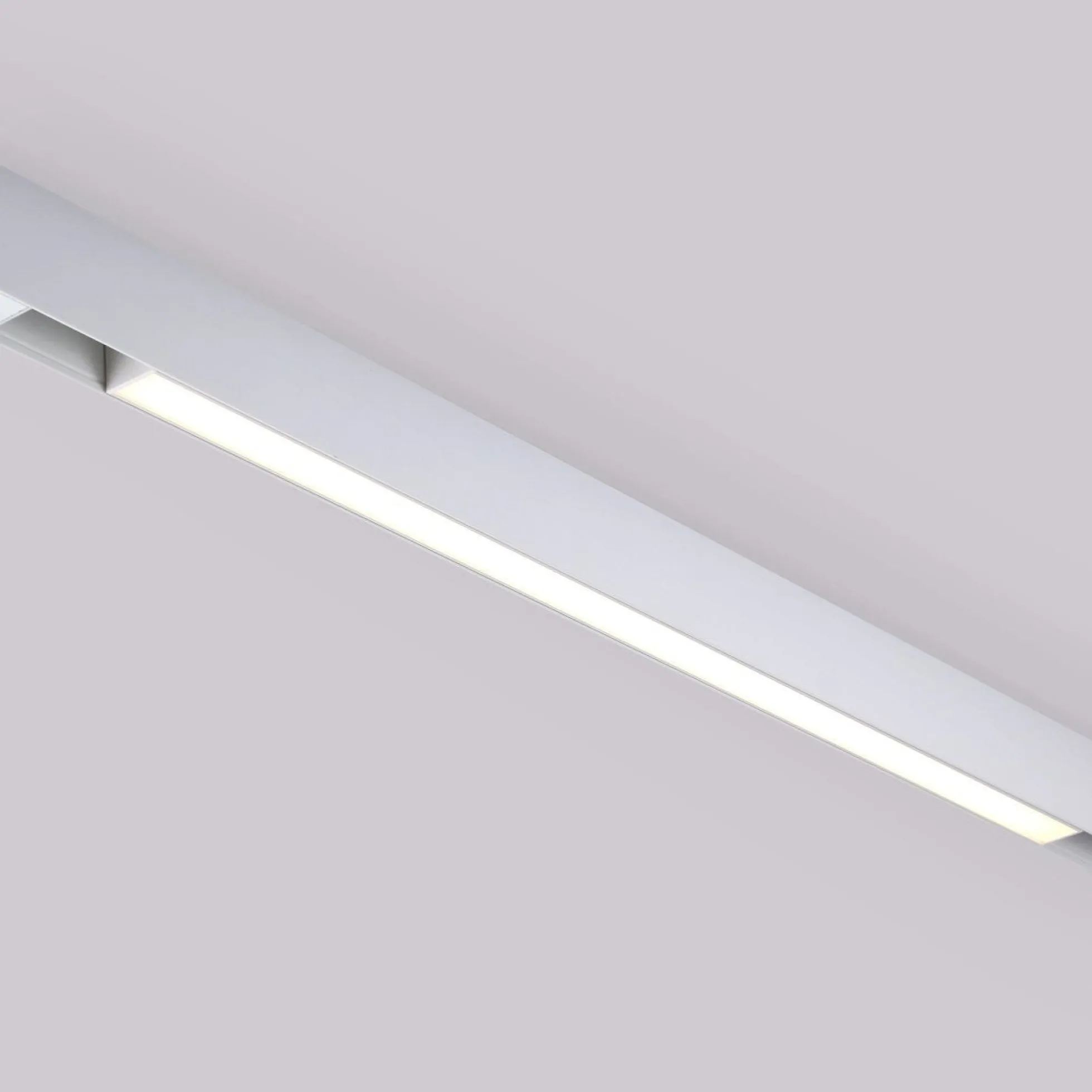 Luminaria lineal LED opal para carril magnético 48V - 20W