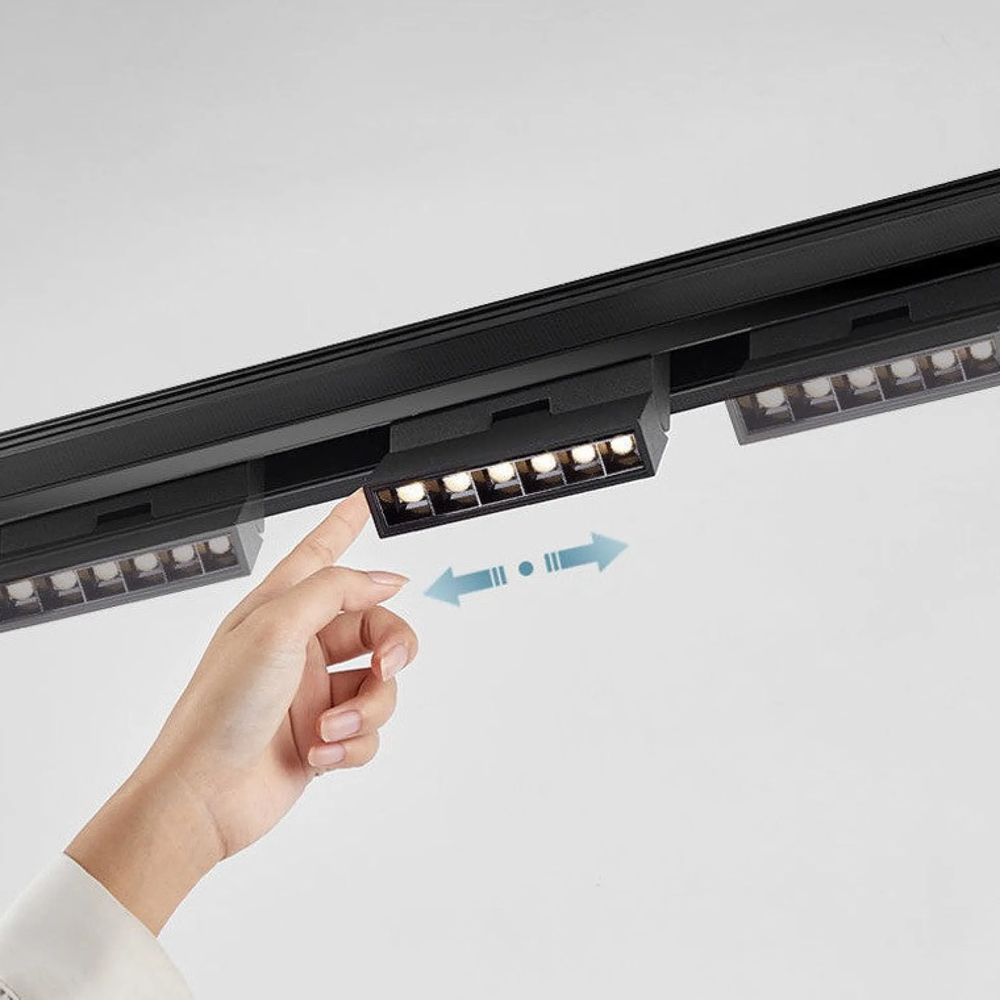 Luminaria lineal LED orientable para carril magnético 48V - 6W - UGR16