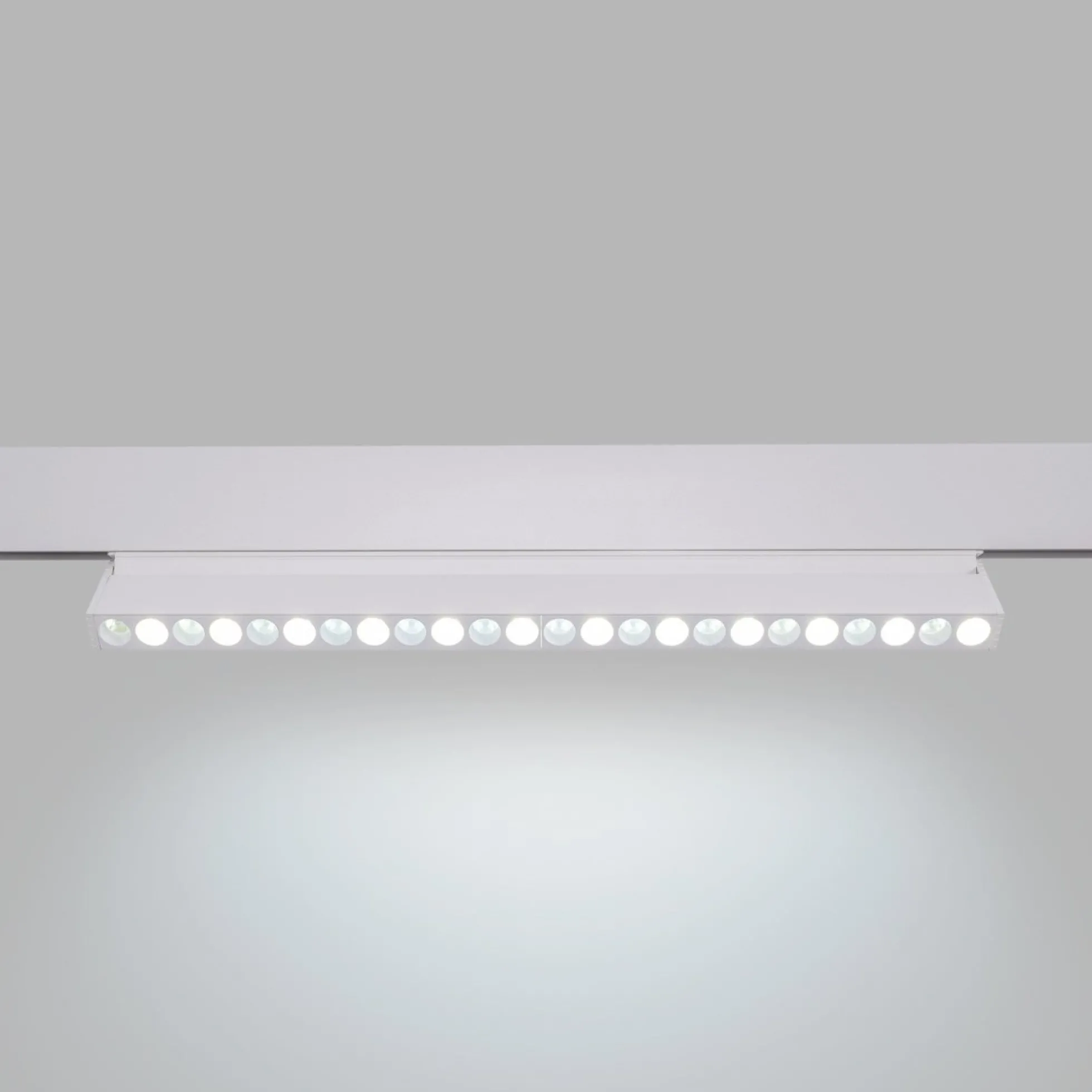 Luminaria lineal orientable para carril magnético CCT - 20W - UGR18 - Mi Light