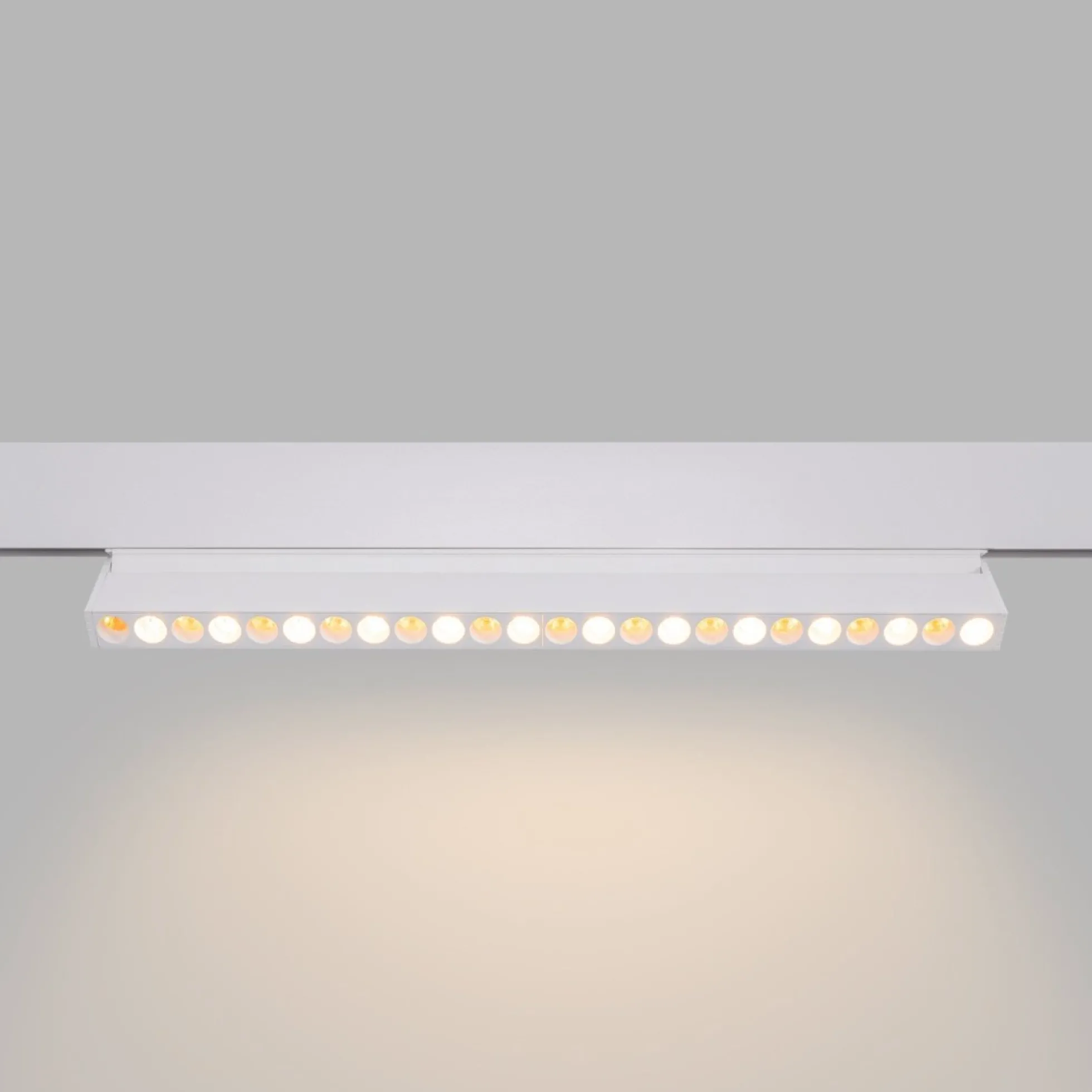 Luminaria lineal orientable para carril magnético CCT - 20W - UGR18 - Mi Light