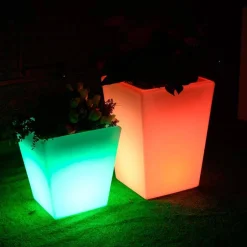 Macetero LED RGBW recargable 12W - Resina blanca - IP65 - 40x40x55cm