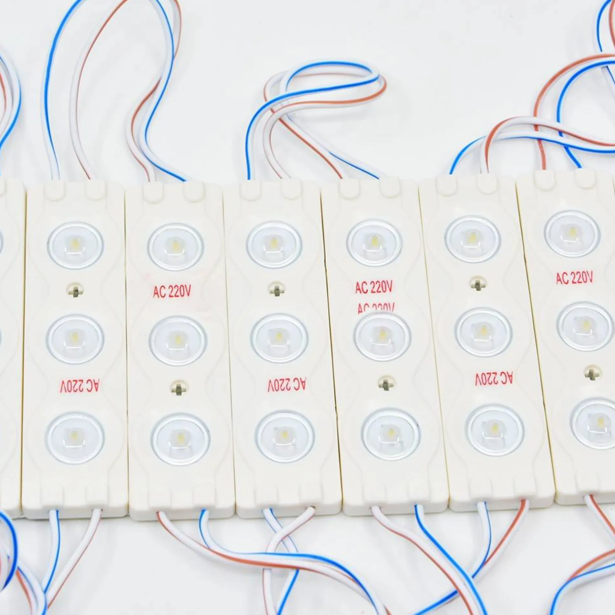 Módulo LED para rotulación 2.5W directos a 230V IP65 120º