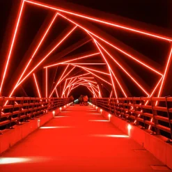 Neón LED flexible RGB 24V DC - 10X18mm - 10 metros - Kit completo - 11W/m - IP67 - Curvatura lateral