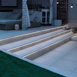 Neón LED flexible 24V DC - 4x10mm - 5 metros - Kit completo - IP67 - 11W/m - Curvatura lateral