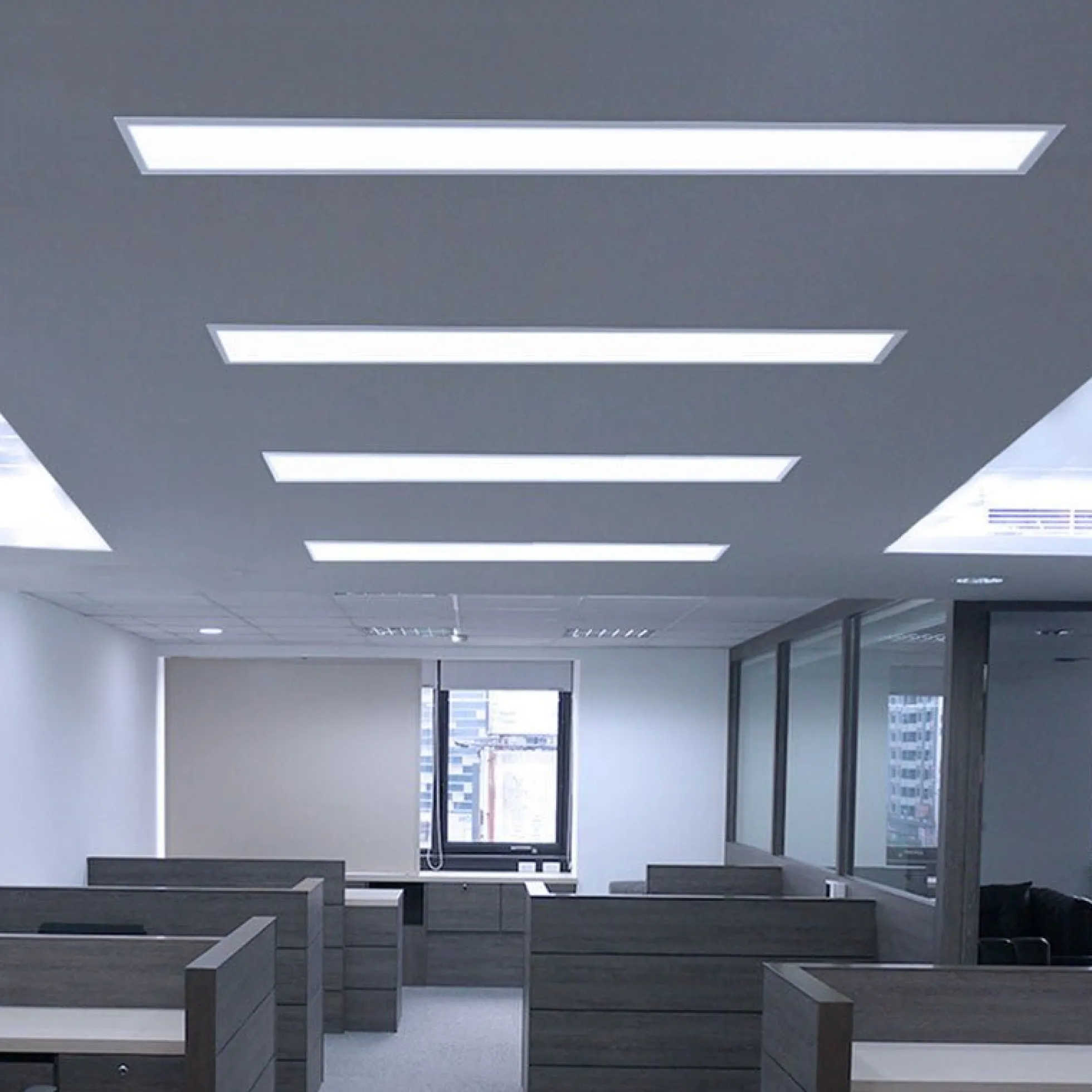 Panel LED de empotrar 1200X600mm Slim 72W PHILIPS DRIVER UGR19 con KIT de montaje