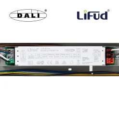 Pantalla estanca LED lineal enlazable Regulable DALI - CCT - 120cm - 40W - DALI - Driver LIFUD - IP65