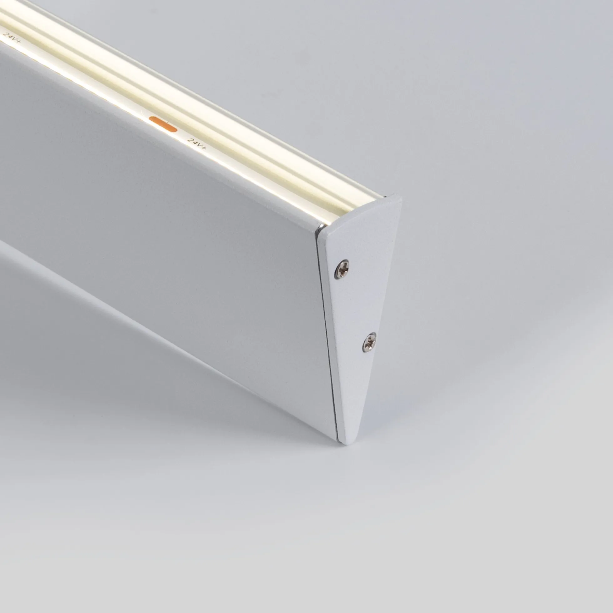 Perfil de aluminio superficie - Tira LED ≤ 12mm - 23.5x57.8mm - 2 metros