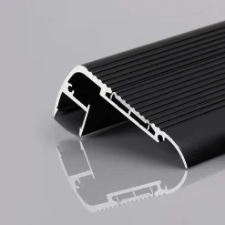 Perfil tira LED para escaleras - 27x63mm - Con difusor - 2 metros