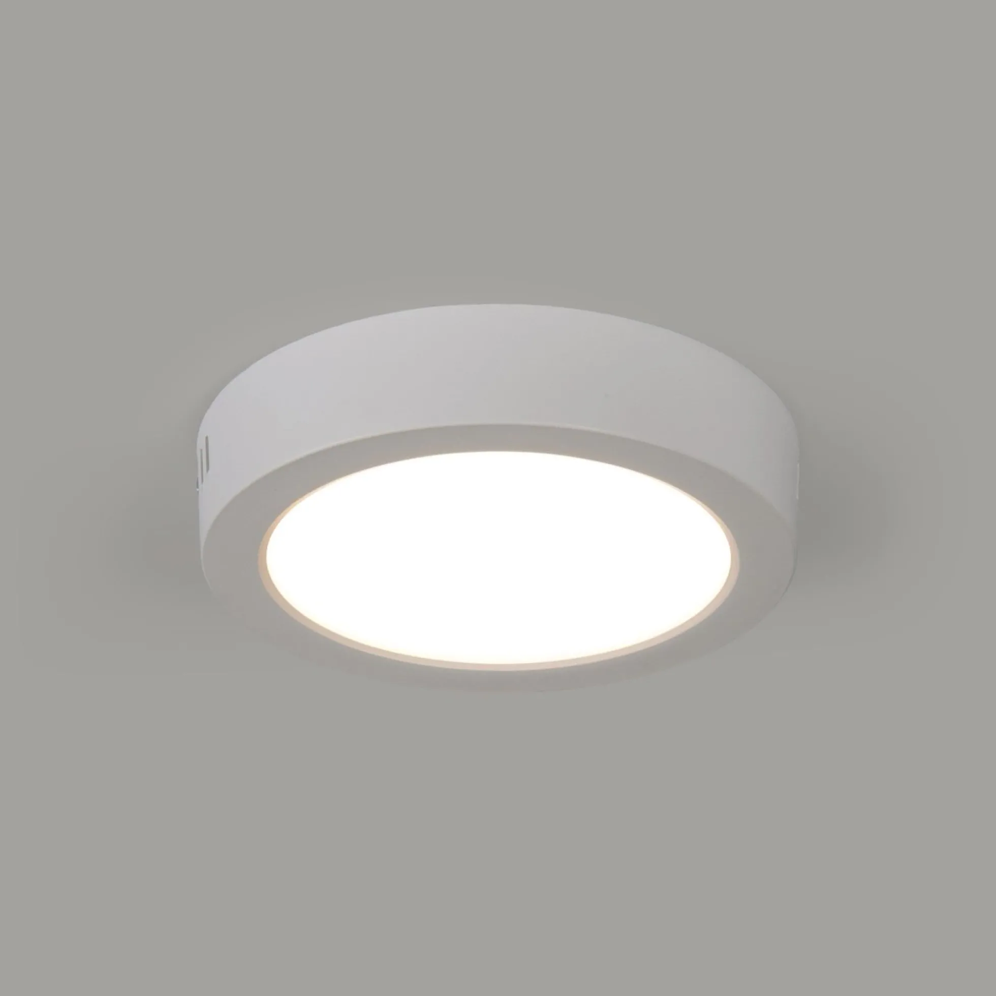 Plafón LED redondo de superficie - 12W - Alta Eficiencia