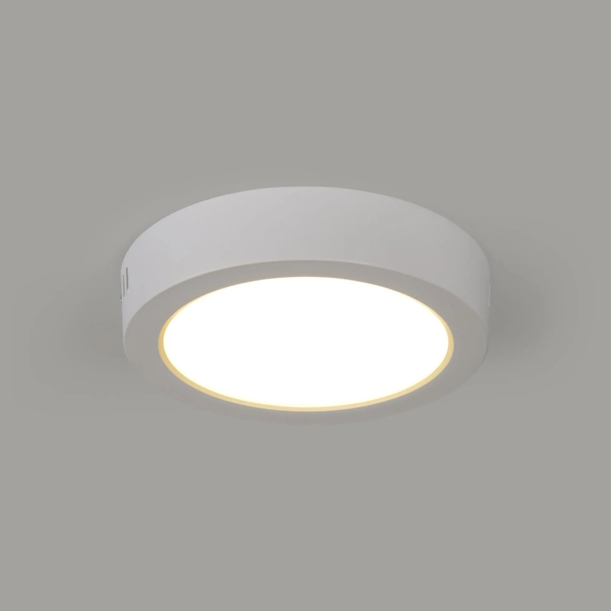 Plafón LED redondo de superficie - 12W - Alta Eficiencia