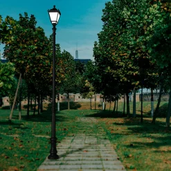Poste de luz exterior 