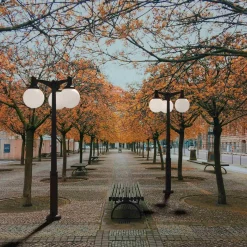 Poste Exterior de Tres Luces 