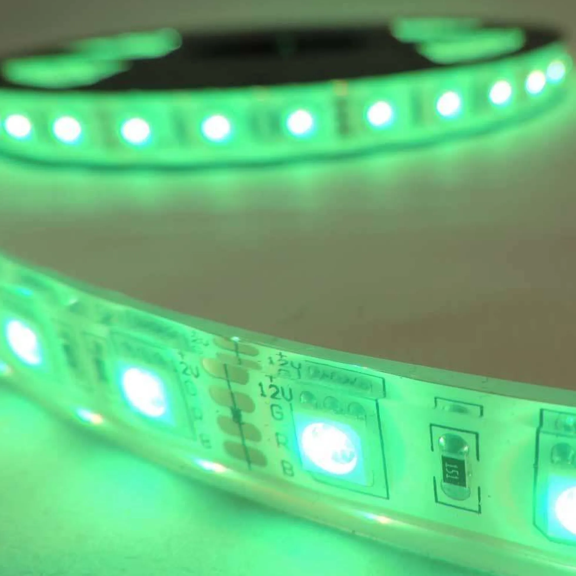 Tira de LED 12V-DC 72W 10mm multicolor RGB IP67 (SMD5050 60ch/m) Rollo 5 metros
