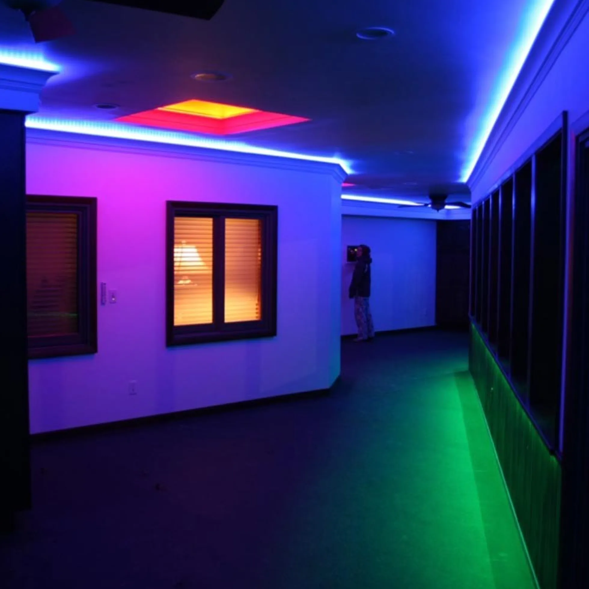 Tira LED estanca RGBWW - 19W/m - 24V - 60 LED/M - IP67 - 5m