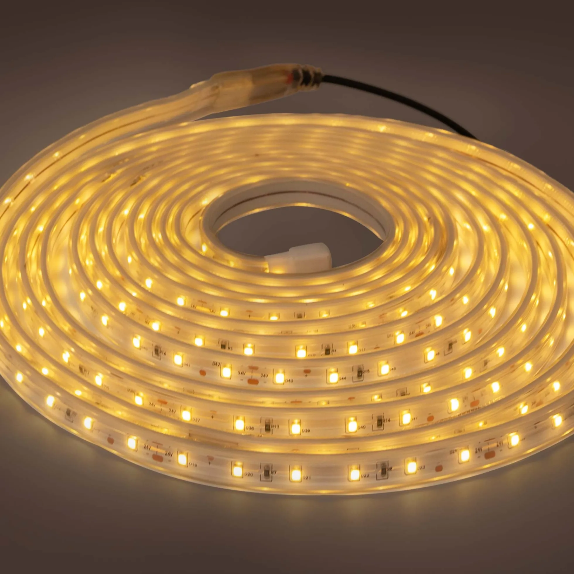 Tira LED solar exterior 18W - 12mm - 5 metros - 2700K - IP65