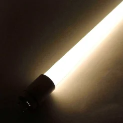 Tubo LED 90cm T8 - 14W - 140 lm/W - Cristal